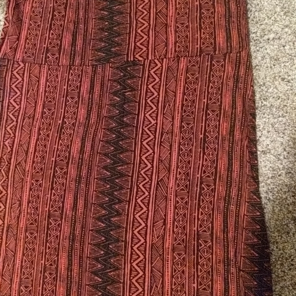 Red and Black Aztec Maxi Skirt - Picture 2 of 3